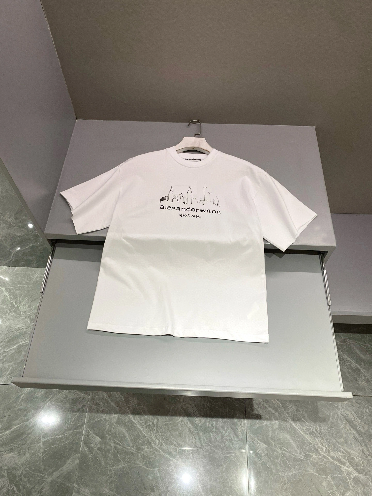 wg.luxury- W196 Logo oversized item:E-F361G1022